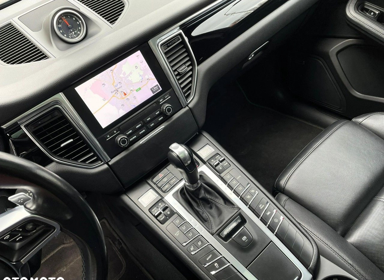 Porsche Macan cena 119900 przebieg: 76626, rok produkcji 2016 z Ciechanowiec małe 781